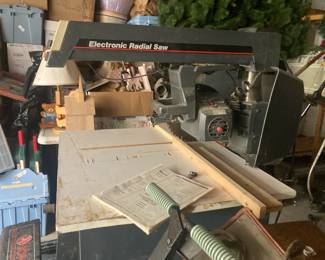 Electronic Radial Saw