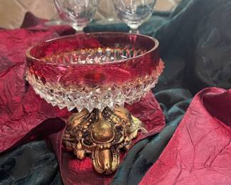 Footed burgundy glass bowl