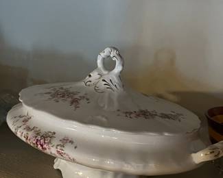 Vintage covered dish