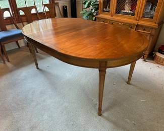 vintage dining table with extra leaf 
