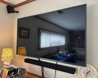 55" LG Smart TV