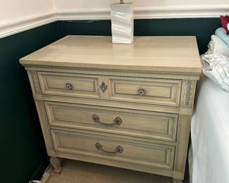 Vintage Dixie Bedroom Set -3-Drawer Nightstand (7 total pieces)