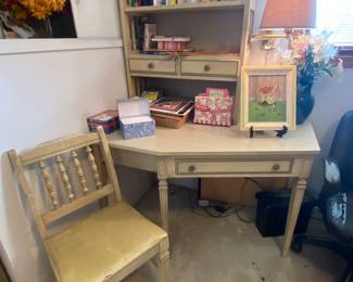 Vintage Dixie Bedroom Set -desk, hutch/bookshelf, and matching chair (7 pieces)