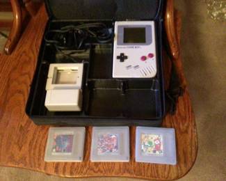 Gameboy (Nintendo) w/ 3 games & case $80.00