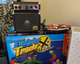 Mindscope Twister Tracks Train Series, Jada Toys Guitar Hero Air Rocker Power Stack Amp Toy