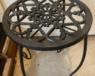 Black Metal Plant Stand