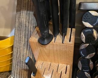 Assortment of Kitchen Knives
