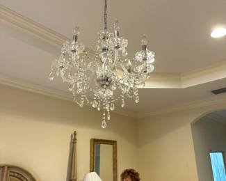 chandlier fixture $95