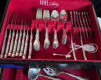 Sterling silver lunt with original box 
