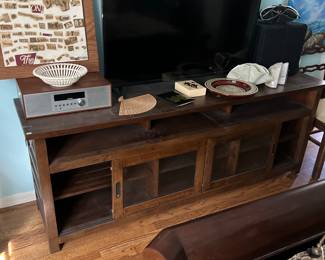 Entertainment console   sliding doors 