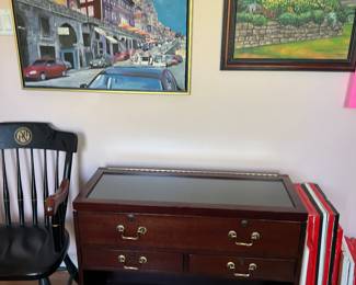 File cabinet with glass hinged lid 
