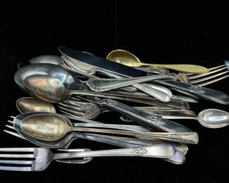 Silverplate Cutlery Mystery Lot
