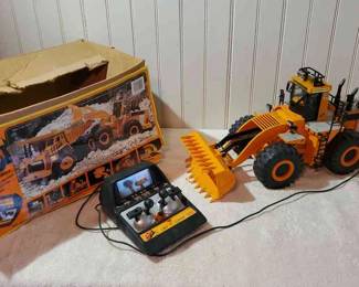The Cat 992 Power Loader RC Bucket Truck
