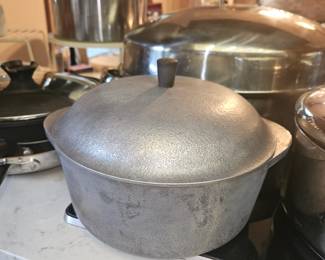 Vintage Club Hammered Aluminum 4.5 qt. Cookware!

