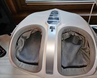 Miko Foot Massager & Remote!
