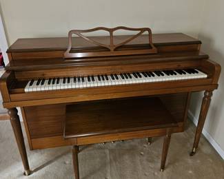 Grinnell Brothers Detroit  Piano!