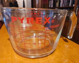 Vintage Pyrex 4 Cup Measuring Cup with Red Markings