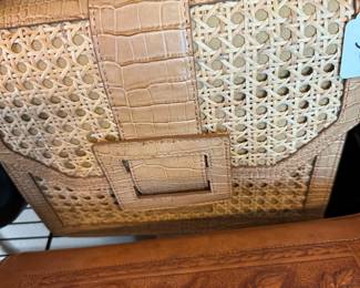 Oh Look... more purses!!