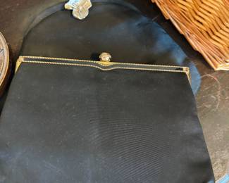 Oh Look... more purses!!