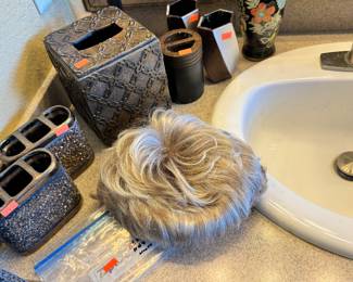 bathroom goodies (and a night on the town wig)
