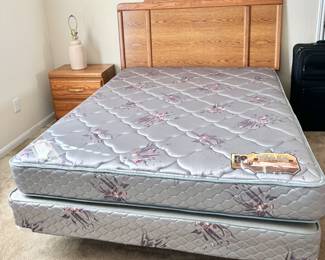 Queen size Bed with Mattress