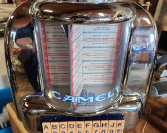 Vintage  Camel Jukebox Radio 