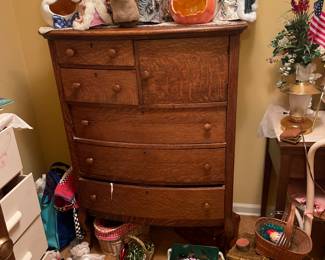 Vintage dresser 