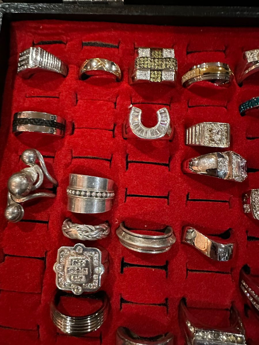 75 off LIVONIA ESTATE SALE in Livonia, MI starts on 2/1/2024