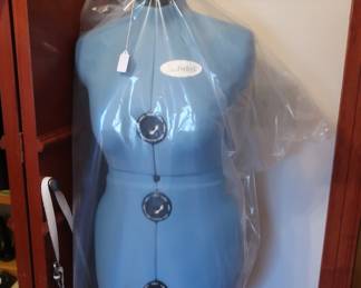 Like New Dress Form