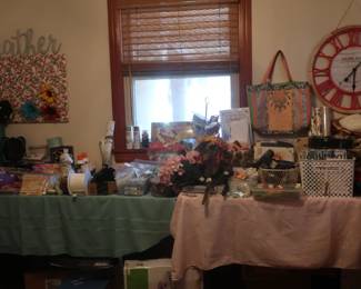 Lots of Arts & Craft Supplies