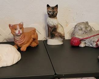 Lots of cat decor