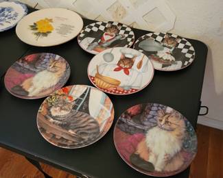 Cat plates