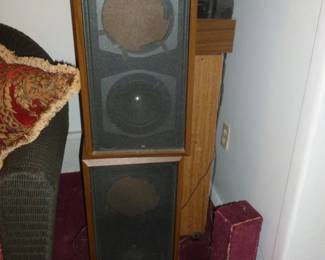 speakers