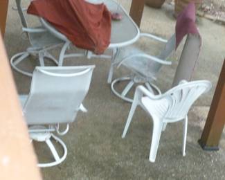 another patio set