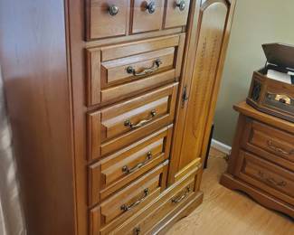 Gentleman chest of drawers,  oak bedroom set