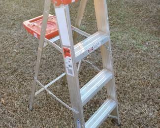 4 foot aluminum ladder 