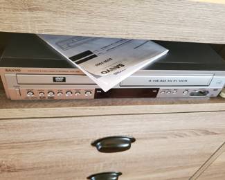 DVD,  vhs player 