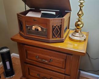 Modern record player, radio 