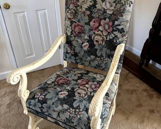 Vintage Baroque Style Throne Armed Chair