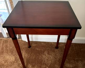 Small Accent Table With Queen Anne Legs