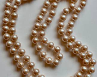 Vintage Monet Long Faux Pearl Necklace
Lot #: 41