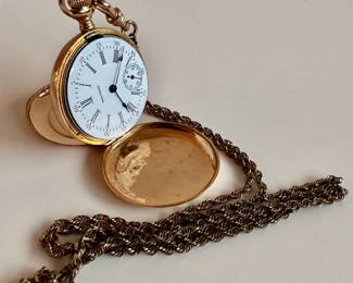 
Vintage Elite Waltham Company 14 Karat Gold Timepiece Watch Pendant On Chain With Serial Number
Lot #: 2