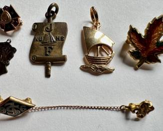 3 Vintage Miniature Pins, 2 Miniature Pendants & 10 Karat Gold Tie Clip
Lot #: 120