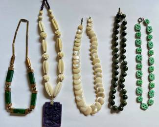 5 Vintage Beaded Necklaces: Carved Stone & More
Lot #: 52