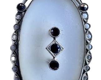 
Vintage Art Deco Frosted Glass Pendant
Lot #: 48