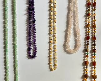 5 Vintage Beaded Necklaces: Natural Stone & More
Lot #: 50