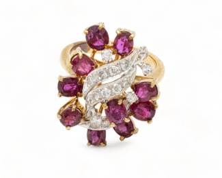Oval Cut Rubies, Round Diamonds & Yellow Gold Ring, 6g Size: 4.5