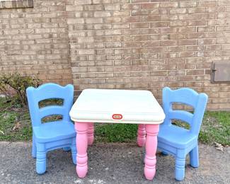 VINTAGE LITTLE TIKES VICTORIAN PINK TABLE AND BLUE CHAIRS SET