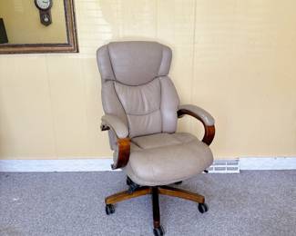 THOMASVILLE BONDED LEATHER HIGH-BACK OFFICE CHAIR - TAUPE
