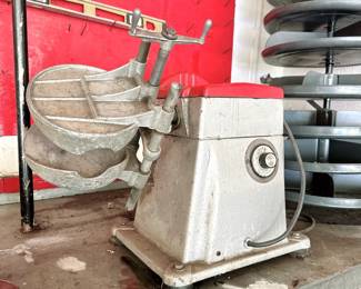 VINTAGE RED DEVIL PAINT SHAKER MIXER CONDITIONER MACHINE - 115 VOLT